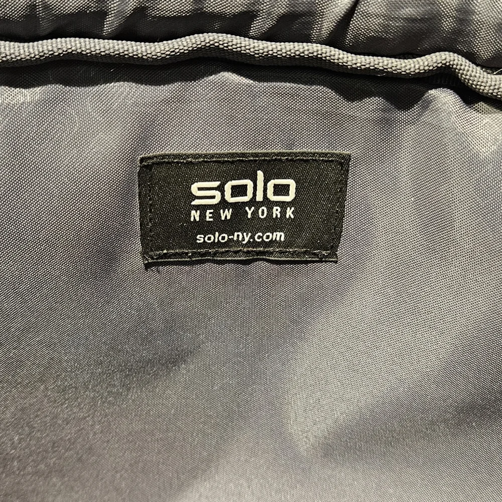 Solo New York Black Convertible Briefcase Backpack Multi-Functional